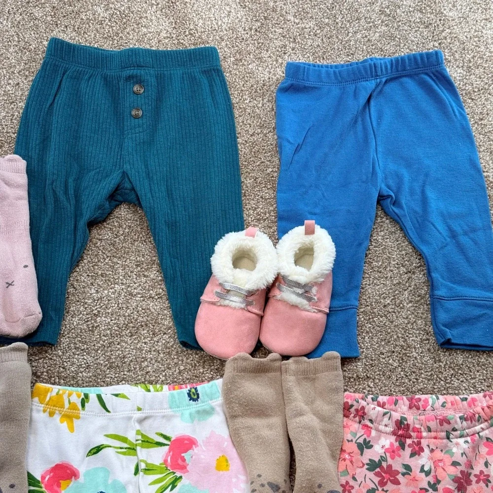 Baby Girl Clothes Bundle 3-6M Old Navy Carters Cat & Jack Leggings Socks Booties